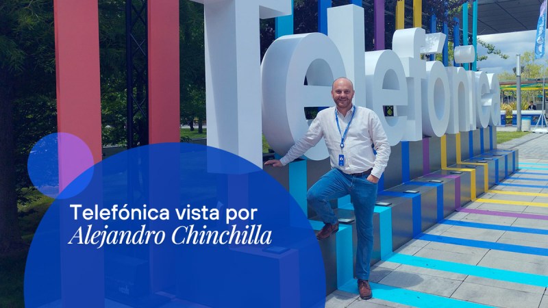 Conoce a Alejandro Chinchilla, responsable de Relaciones con Universidades y Cátedras Telefónica. Descubre su trayectoria profesional y visión personal.