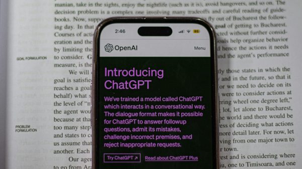 Descubre más sobre la evolución de ChatGPT: De GPT-3 a GPT-4. Entra ahora y no te lo pierdas. Conoce las mejoras en Exámenes Estandarizados.