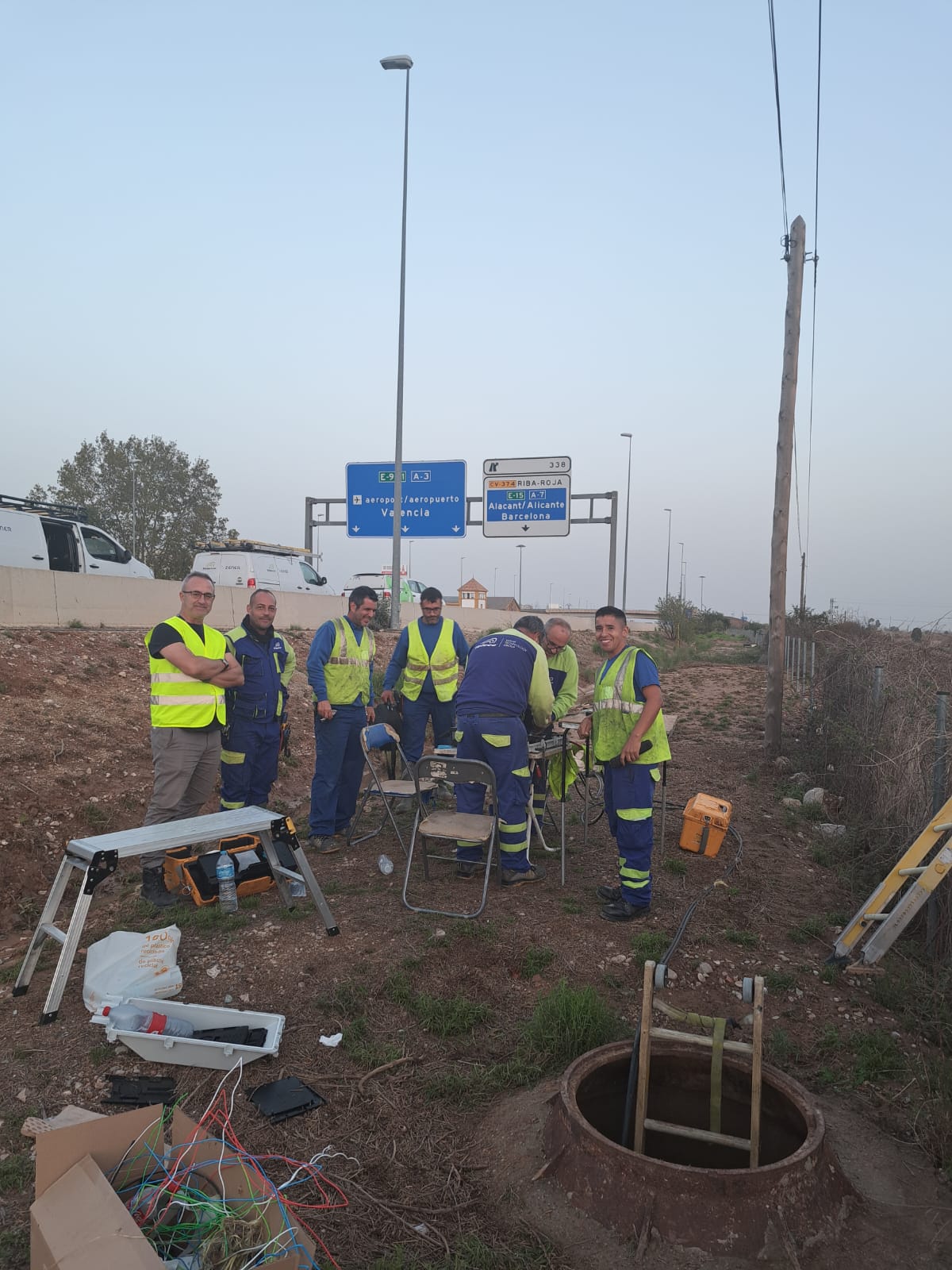 Trabajos para la recuperación del servicio en las zonas afectadas por la DANA.